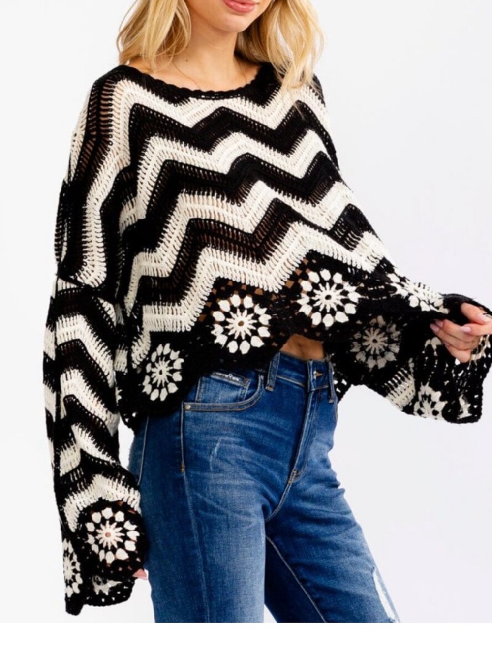 Boho NWT black  & White Chevron Crochet Sweater size S/M - M/L